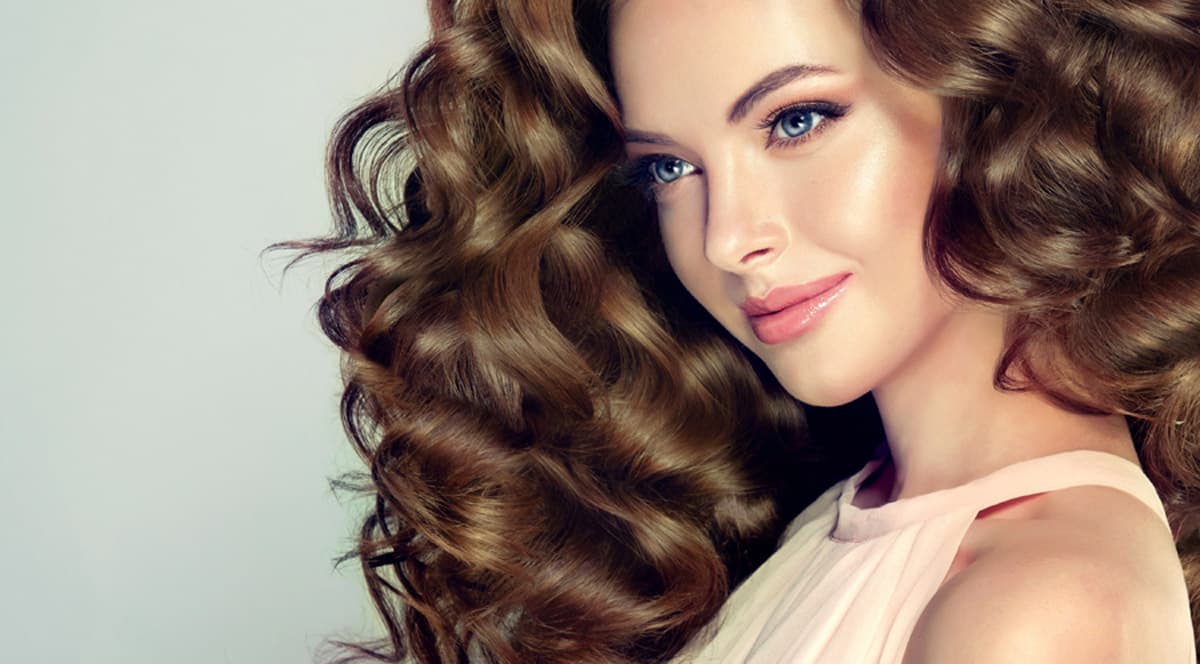 Cortes de pelo, tintes, mechas, recogidos... ¡Ven a conocer nuestros servicios de peluquería!
